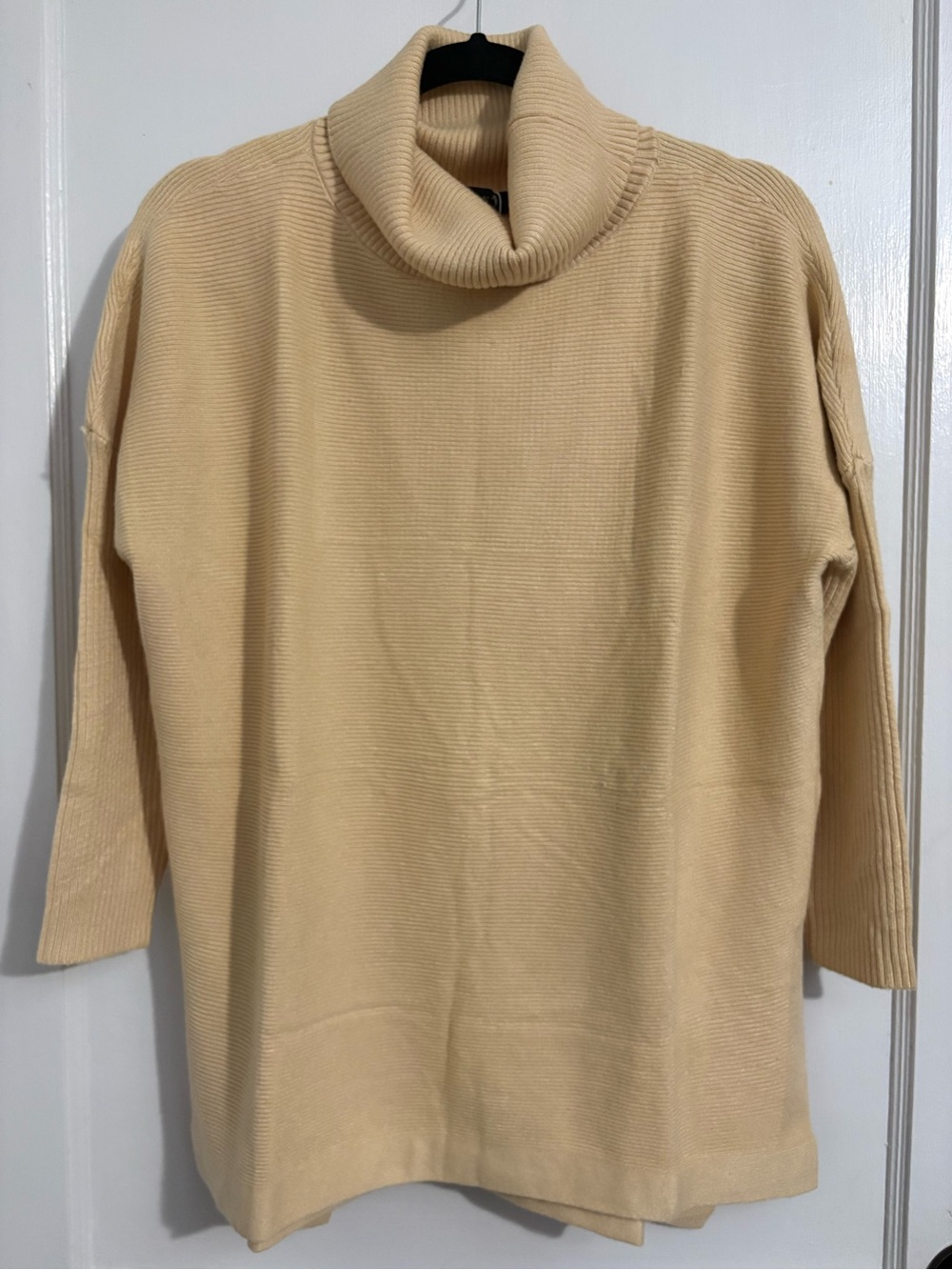 Efan Oversized Turtleneck Sweater - Cream